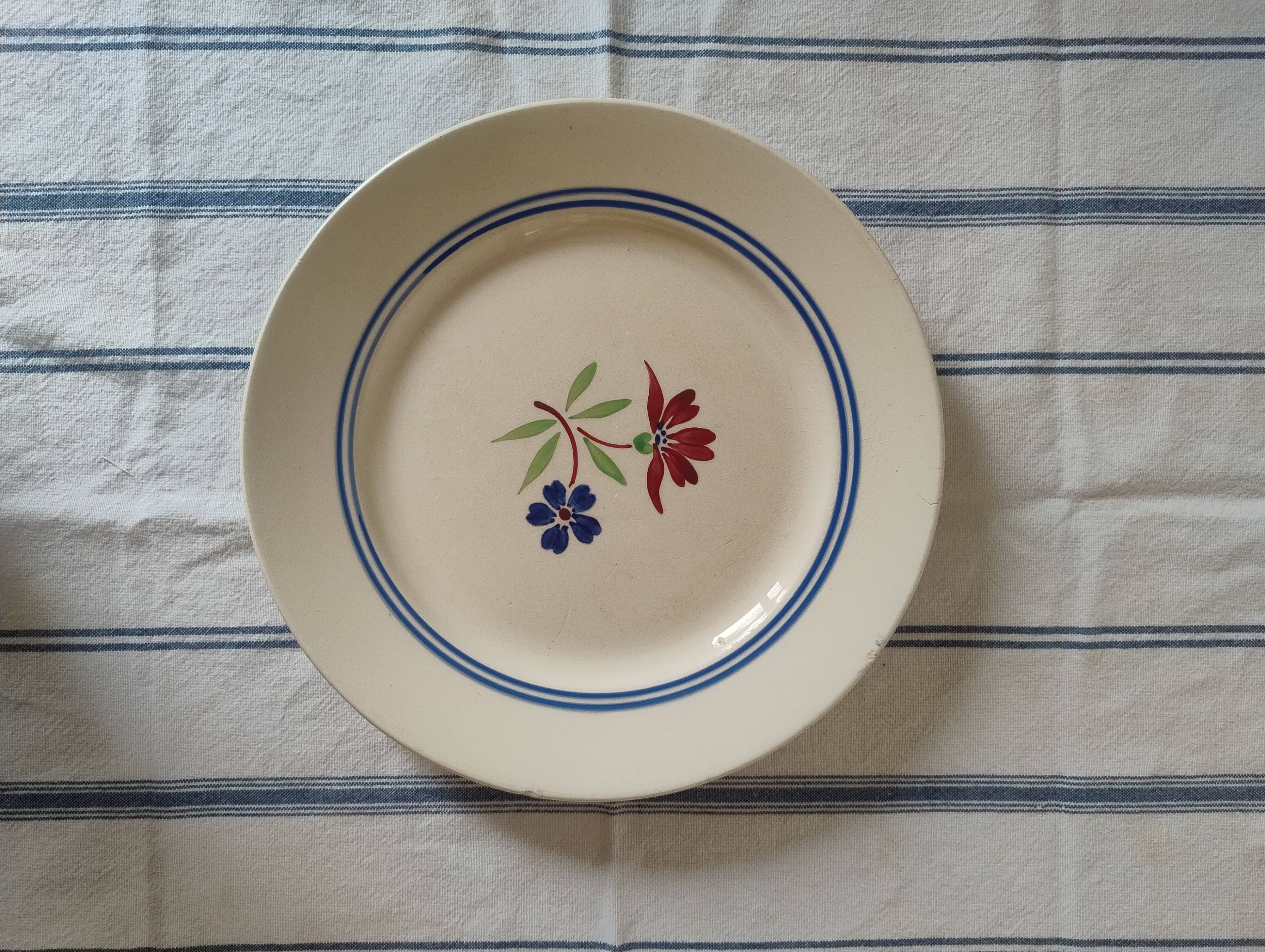 Assiette plate vintage faïence Lunéville K&G modèle Mai