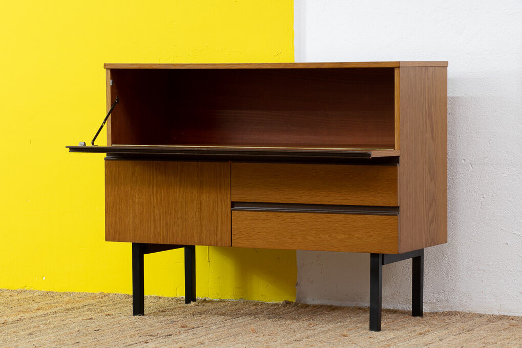 Vintage Scandinavian Chest of Drawers – 100 cm