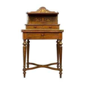Bureau a gradin époque