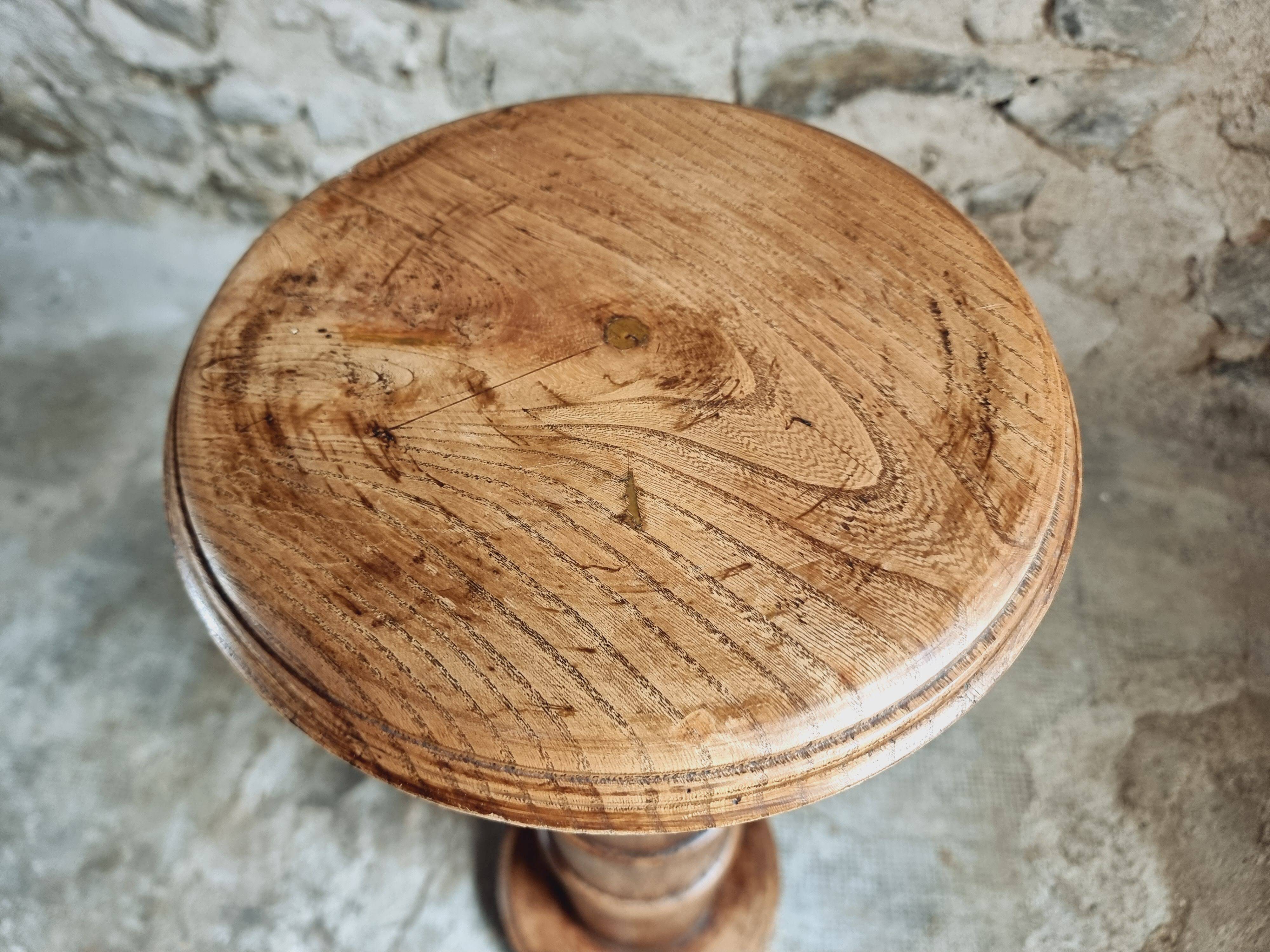 Antique elm side table – French column circa 1900 – Plant stand