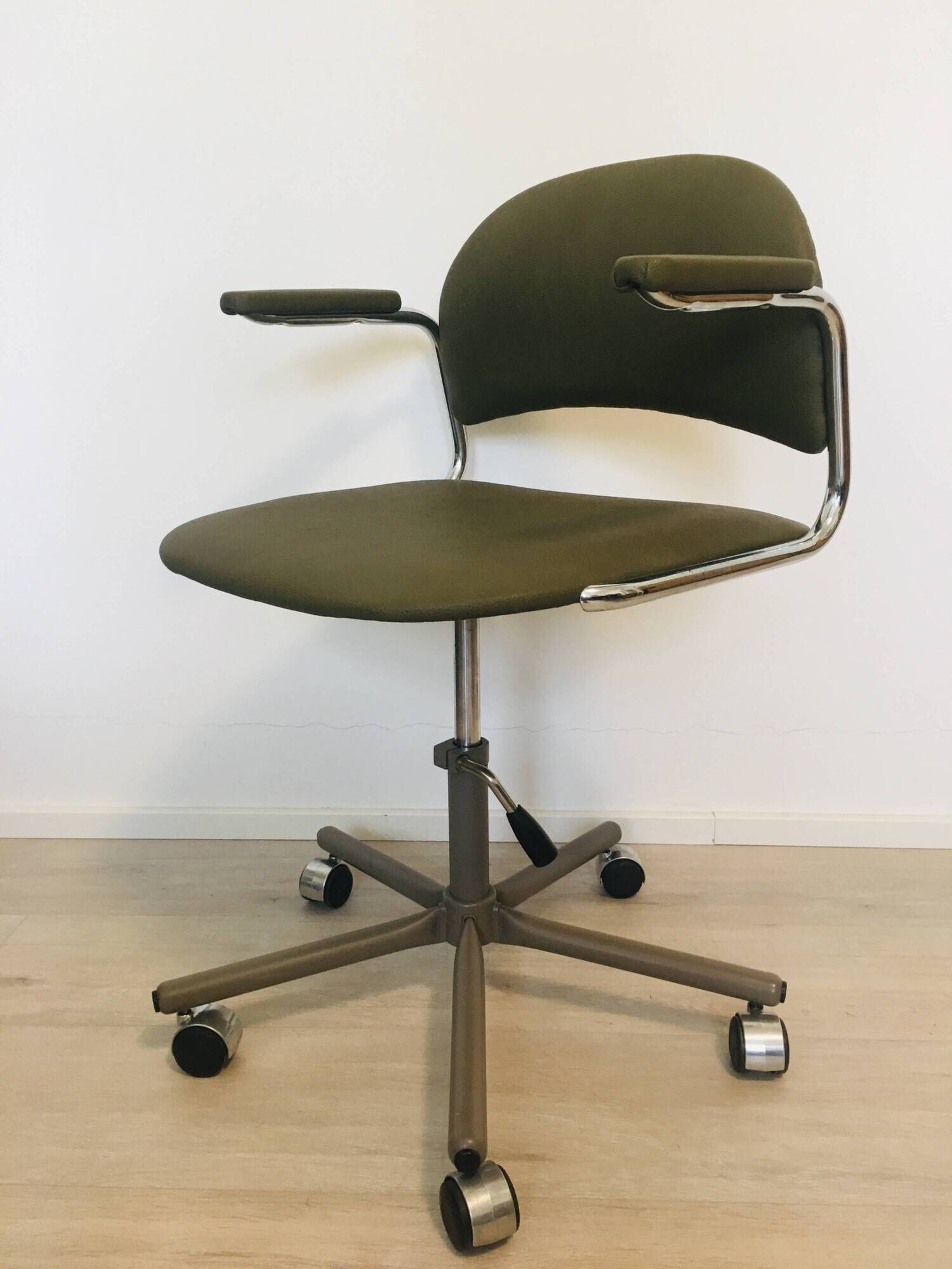 Fully Restored Olive Office Desk Chair by Kovona, Czechoslovakia 1970’s