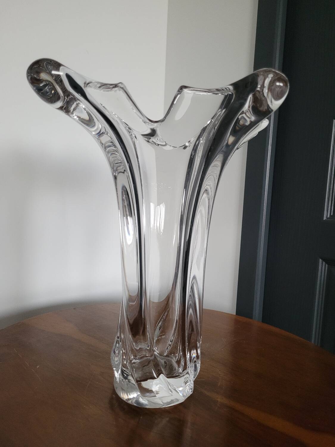 Vannes crystal vase