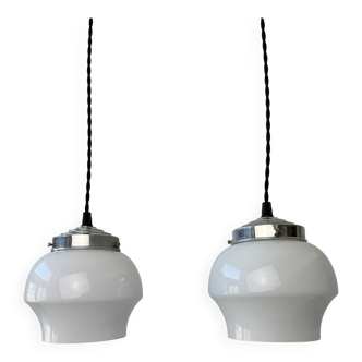 Paire d’anciennes petites suspensions vintage en opaline 15 cm