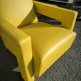 Paire de fauteuils en cuir jaune soleil