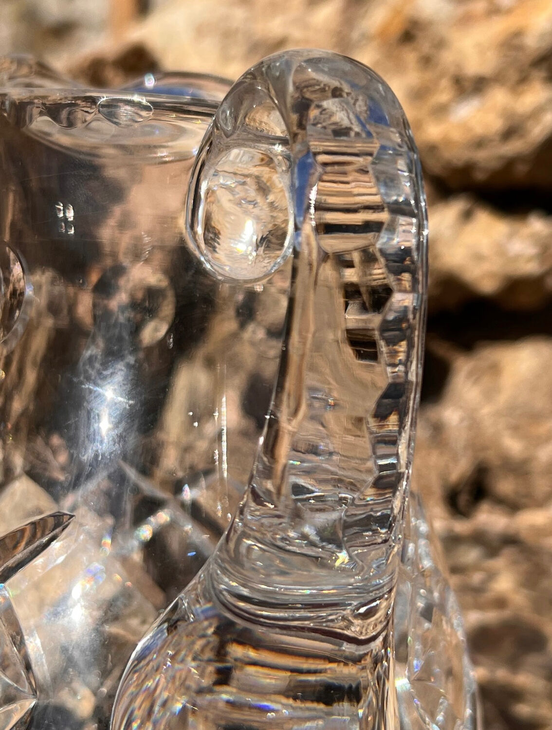 Crystal pitcher cut