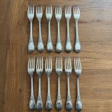Fourchettes de table Cristofle en métal argenté, modèle Marly, 12 pièces