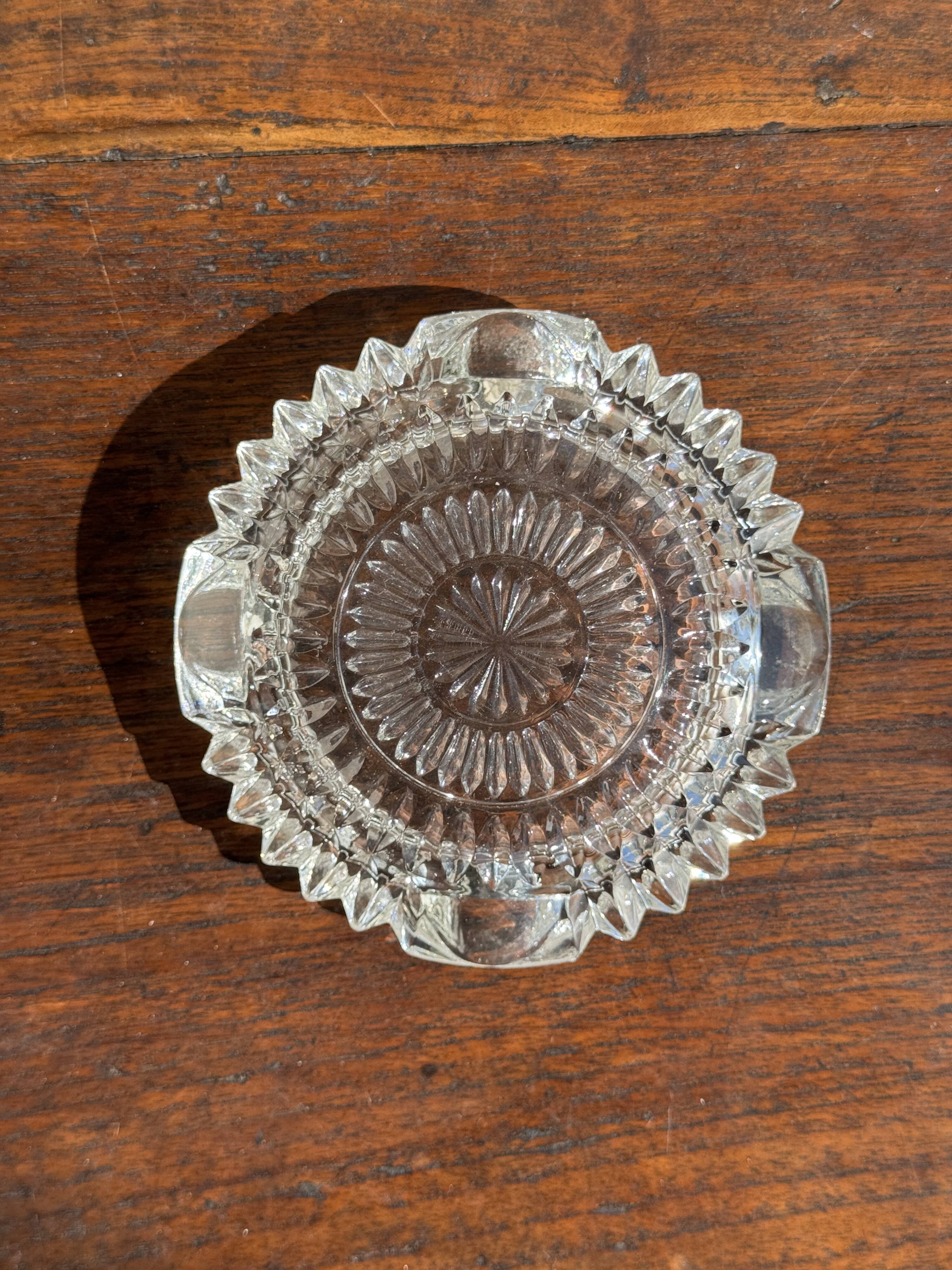 Classic glass ashtray with rose design and cigarette holder D13