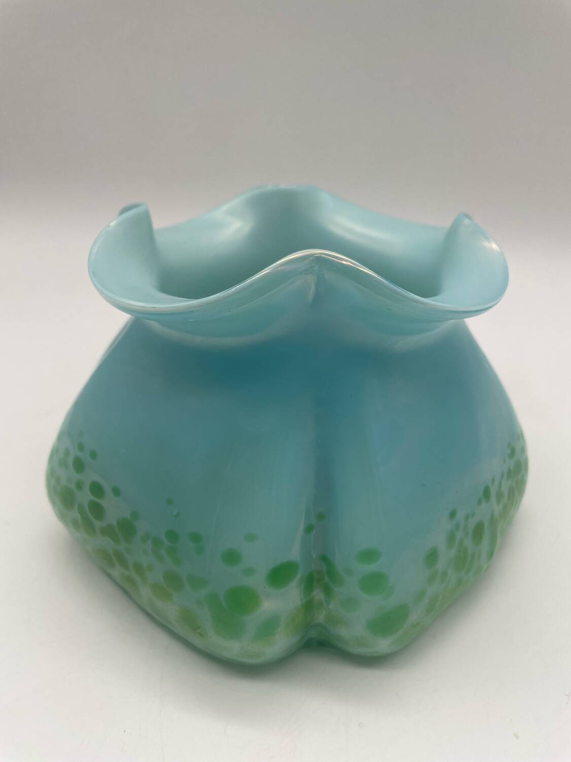 Butterfly vase in iridescent glass, Loetz, Kralik, Art Nouveau