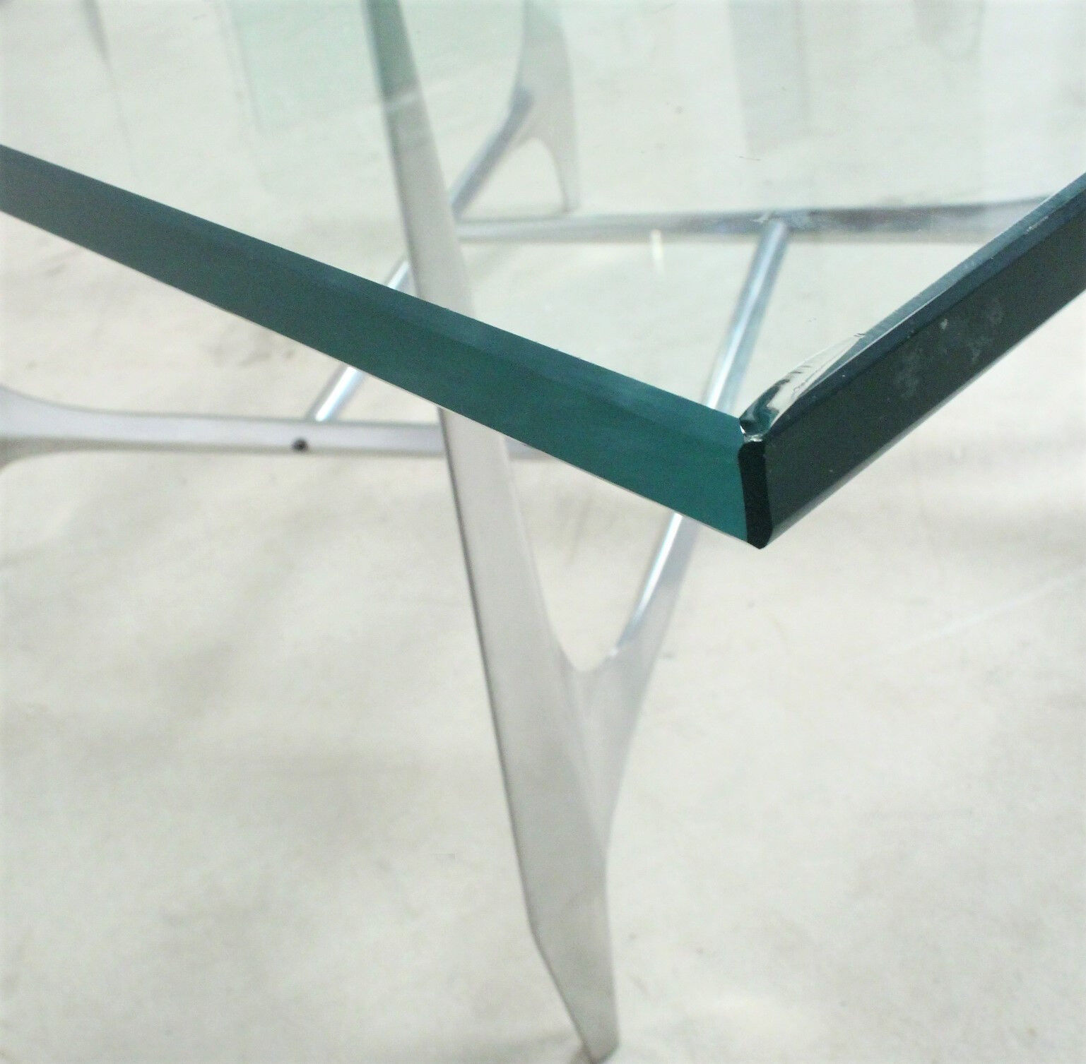 KNUT HESTERBERG. for Roland Schmitt - table 1960s - Space Age.