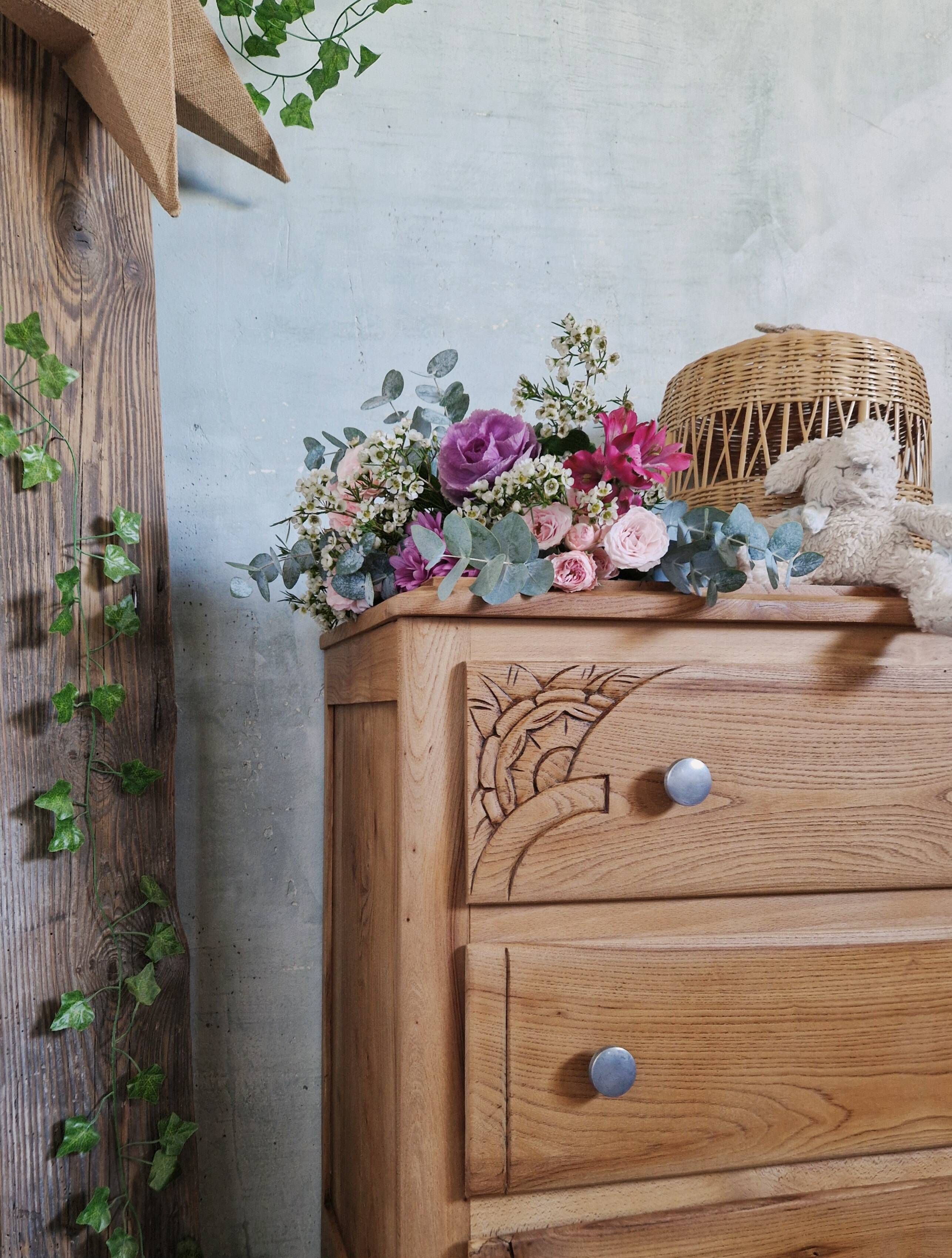 Beautiful Art Deco chest of drawers