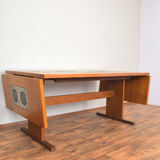 Table à manger en teck et carrelage par Gangso Mobler