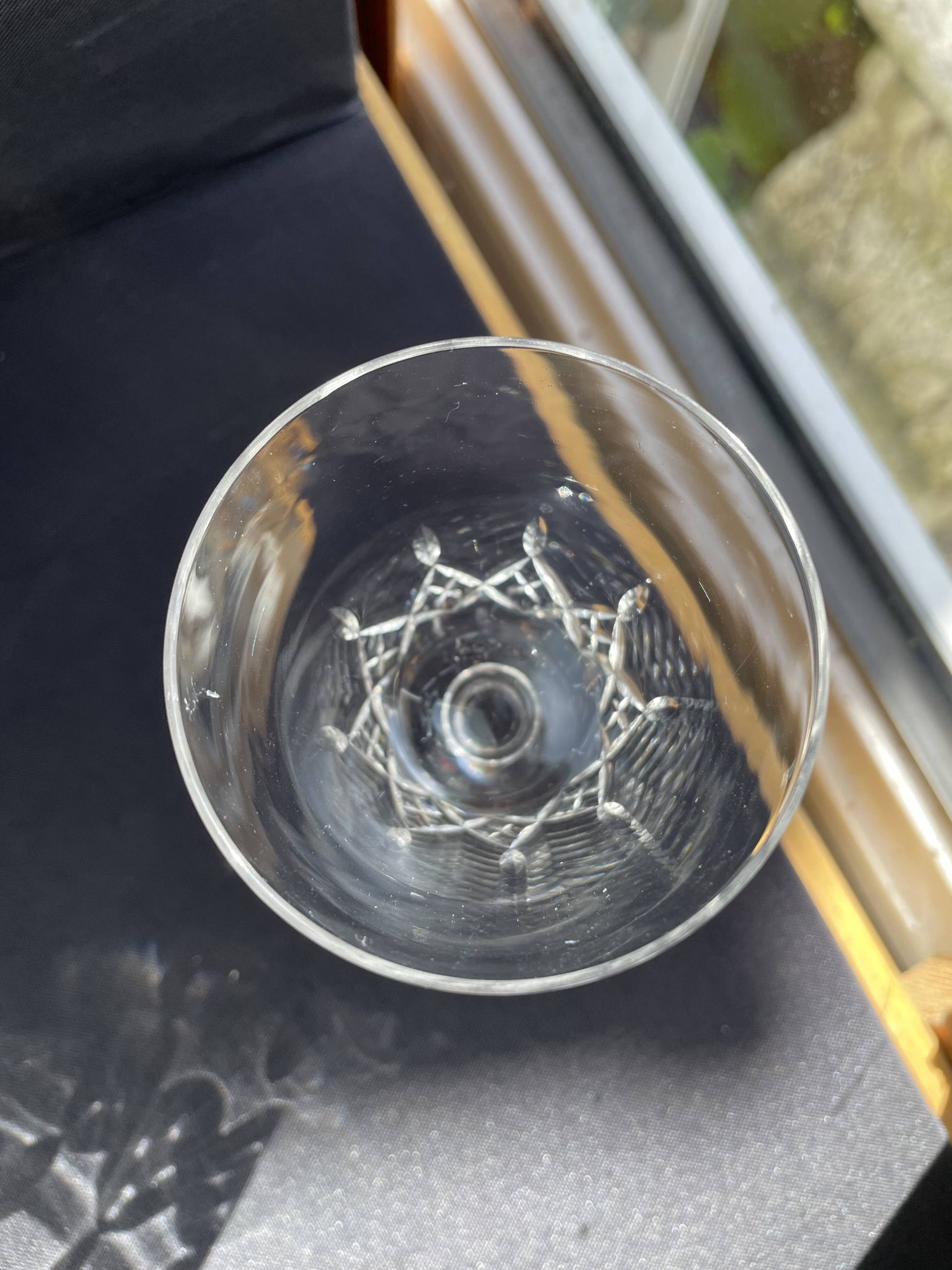 8 wine glasses – Cristallerie de Nancy (1920-1934)