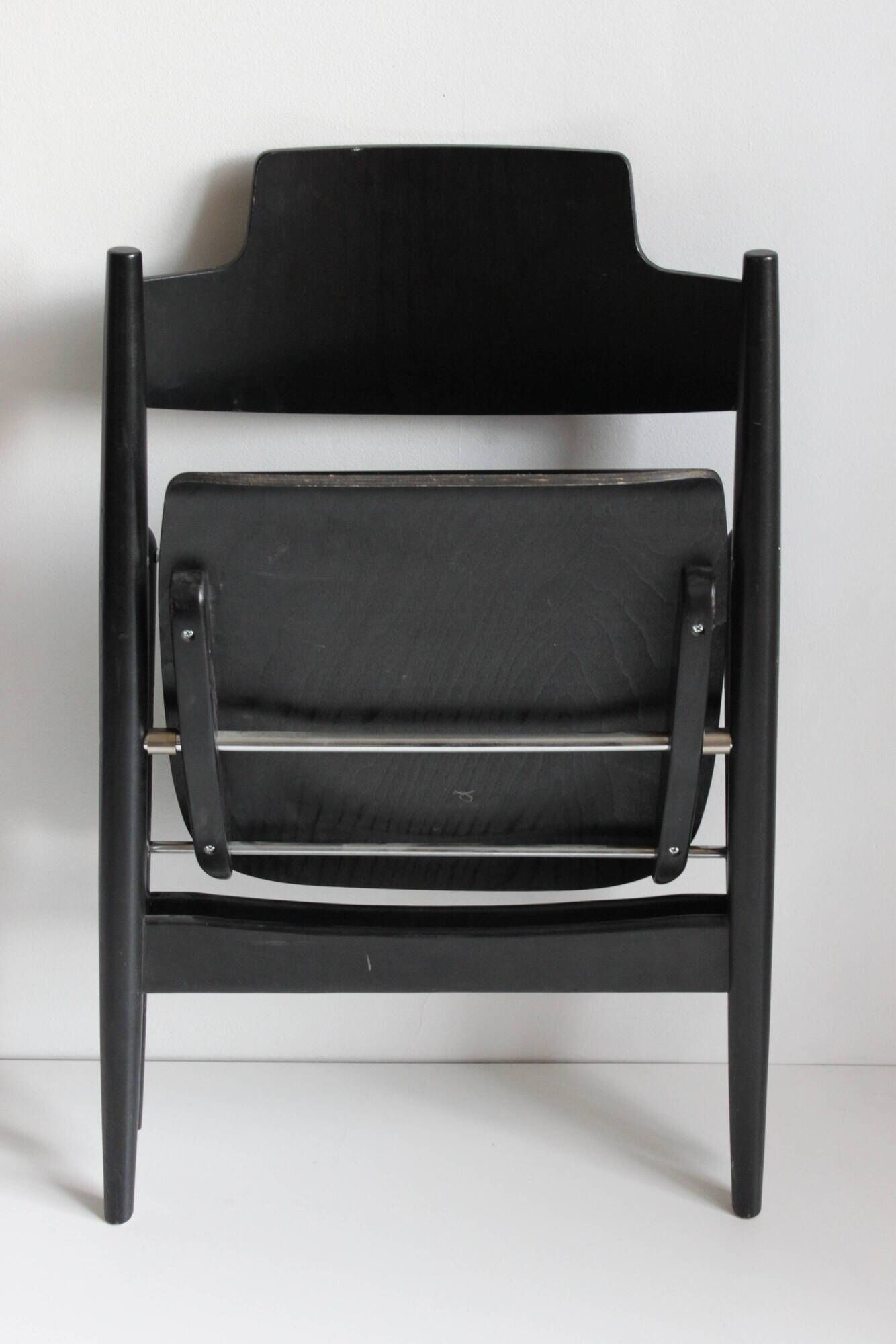 Wooden folding chairs SE18 by Egon Eiermann for Wilde & Spieth, Germany 1952.