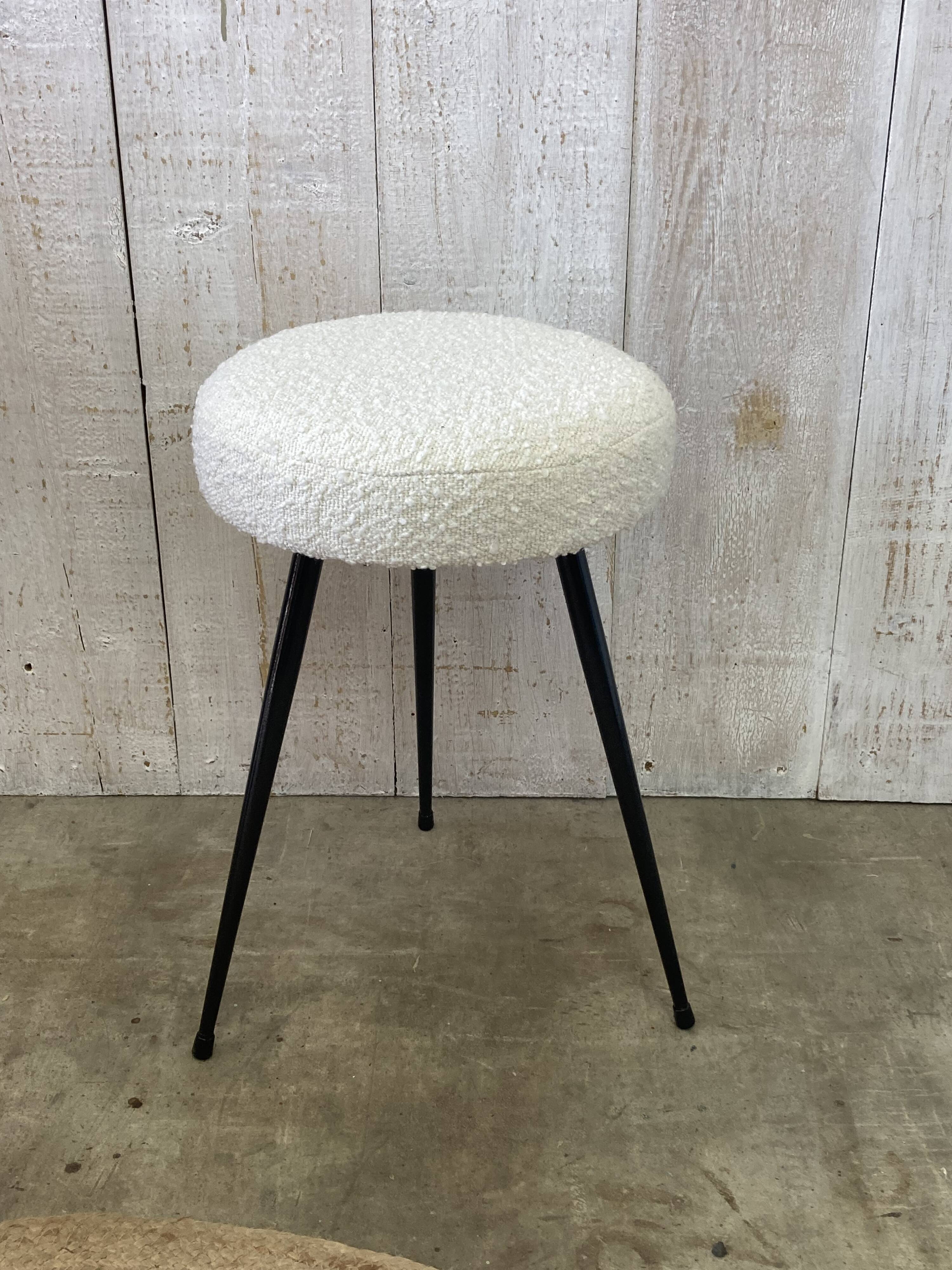 Tripod stool