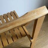 FOLDING CHAIR