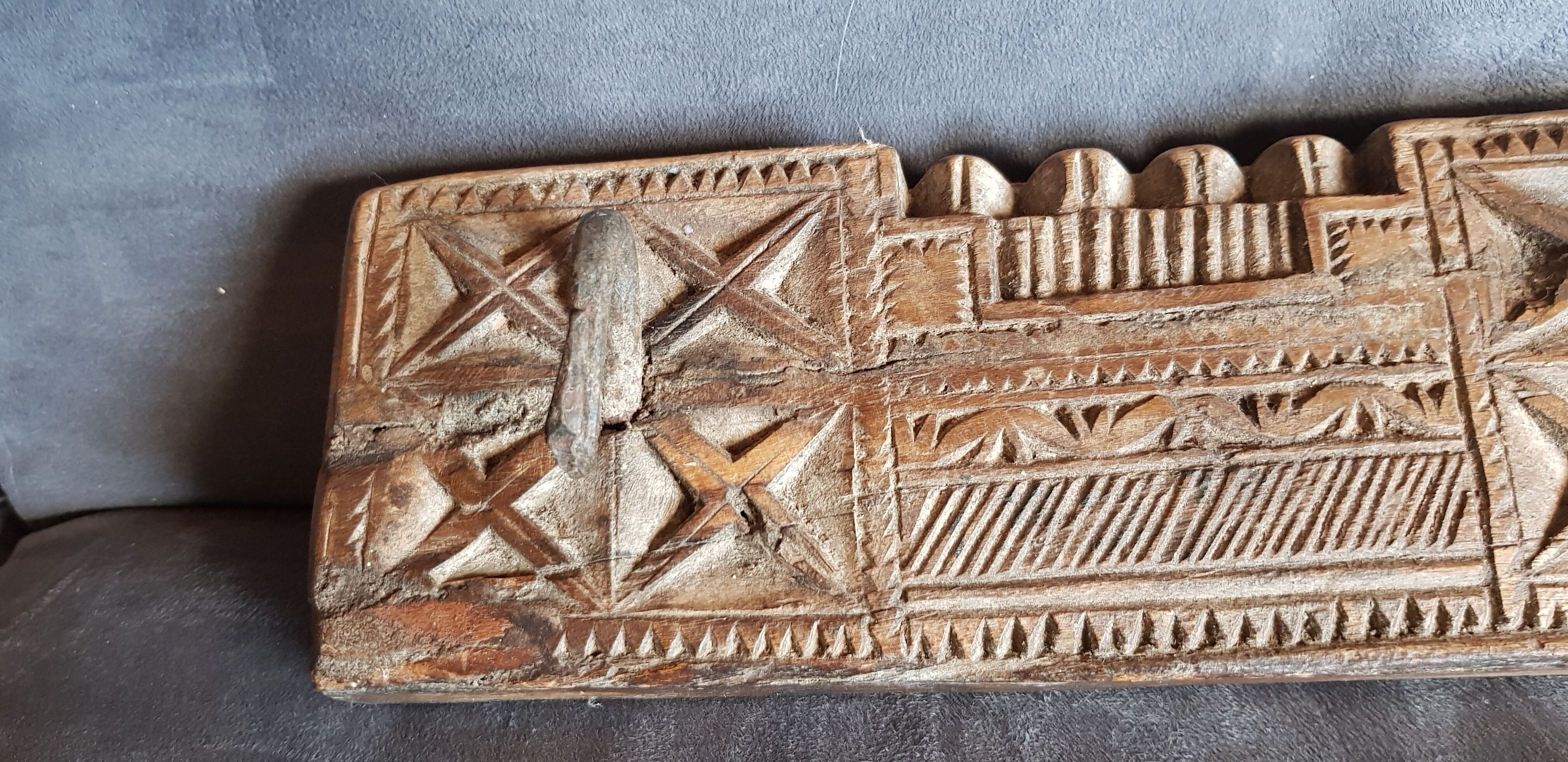 Coat rack 3 hooks in carved teak / 2 back hooks for wall hanging