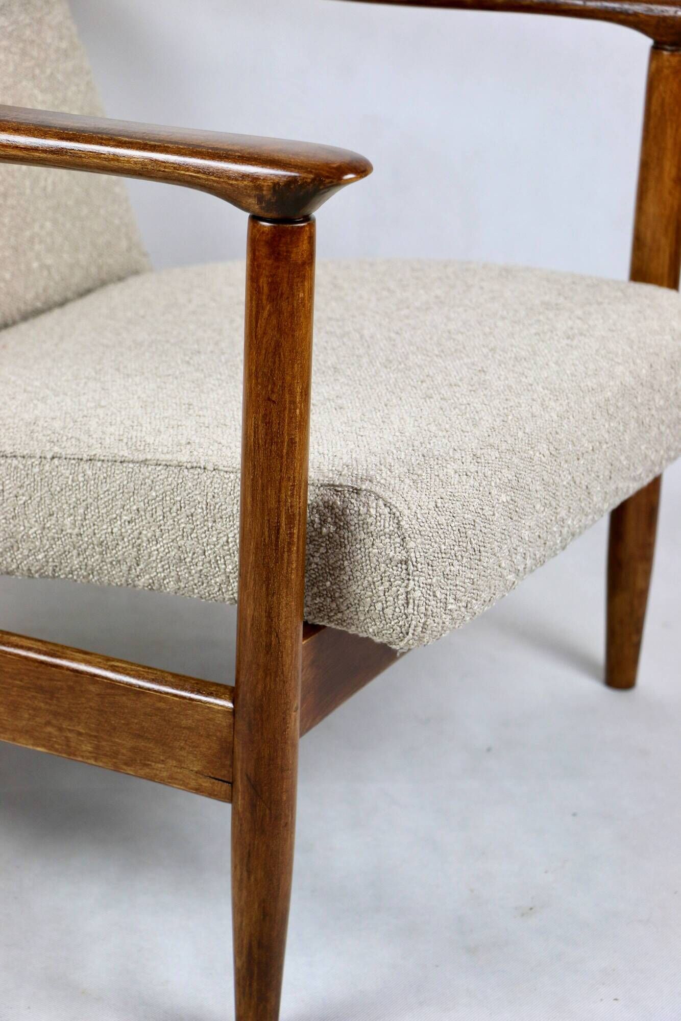 GFM-142 armchair, design by Edmund Homa from the 70s, beige boucle - 2 pieces available