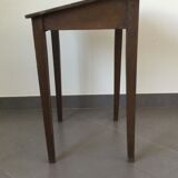 Small children's desk