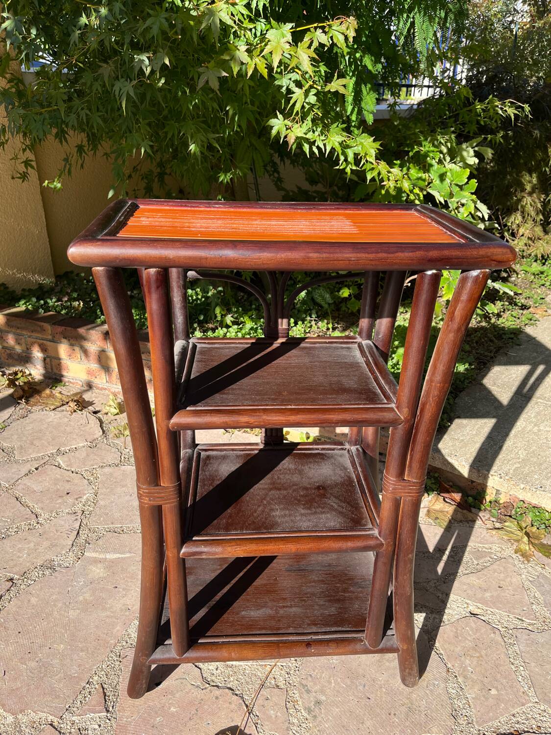 Shelf on rattan legs