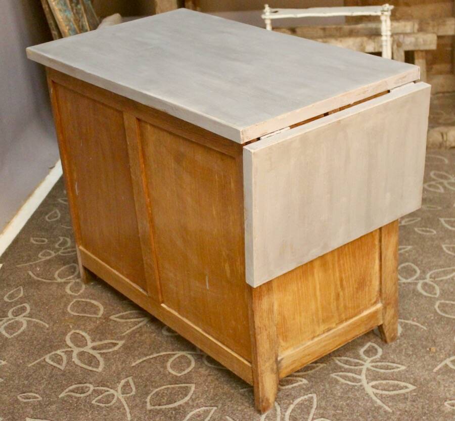 Mid-20th century oak desk for teenager
