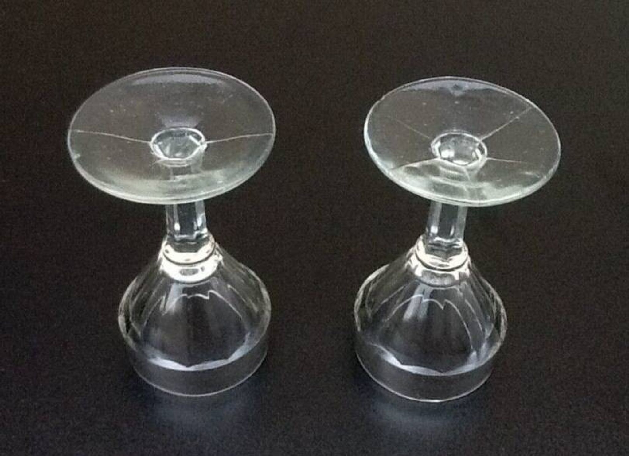 2 verres à pied bistrot verre transparent à facettes