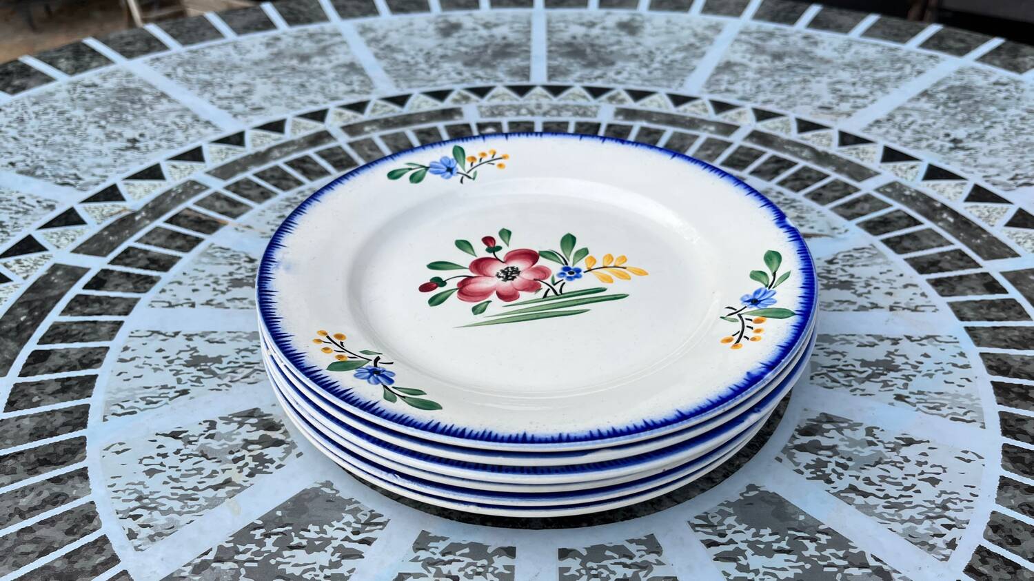 Set of 6 old Digoin flat plates