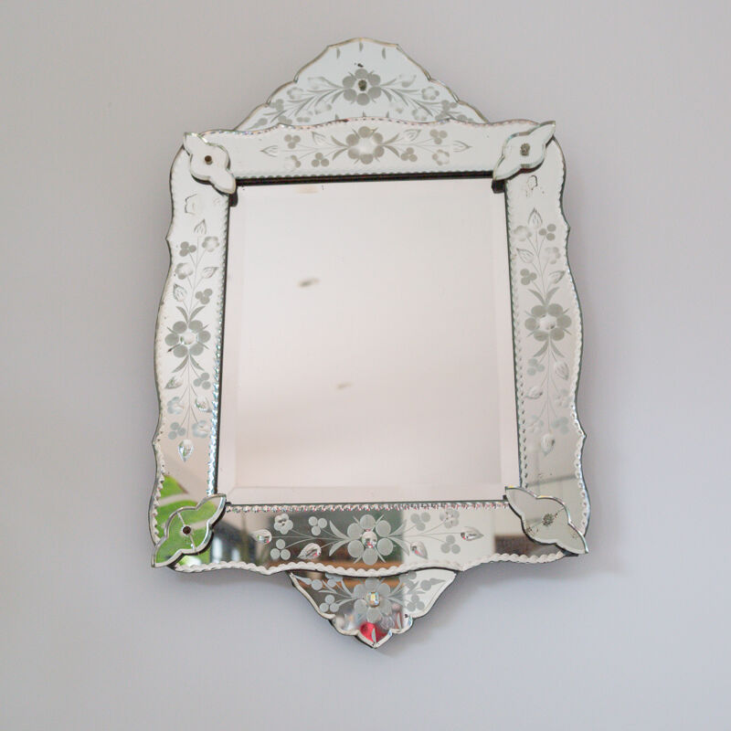 Venetian mirror 65x39cm