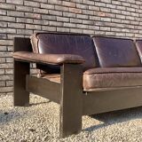 Brutalist sofa in brown leather by Harry de Groot for Leolux, 1970.