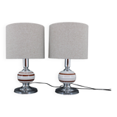 Paire de lampes de table en métal chromé, céramique et tissu, Italie années 1970