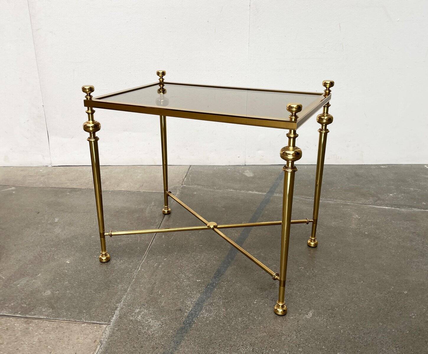 Mid-century Hollywood neoclassical brass and glass side or bedside tables attributed to Vereinigte Werkstätten, Germany, 1960s, set of 2.