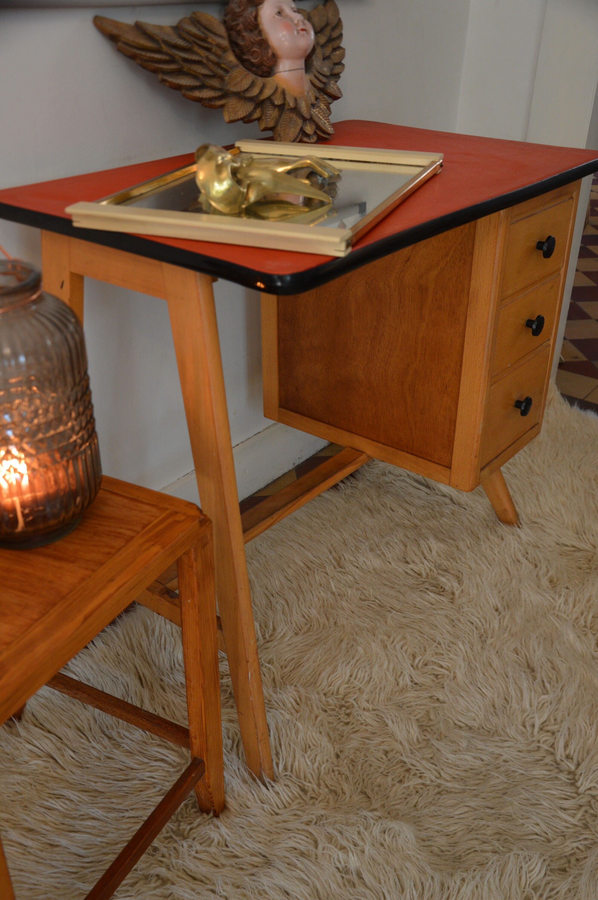 Bureau vintage pieds compas