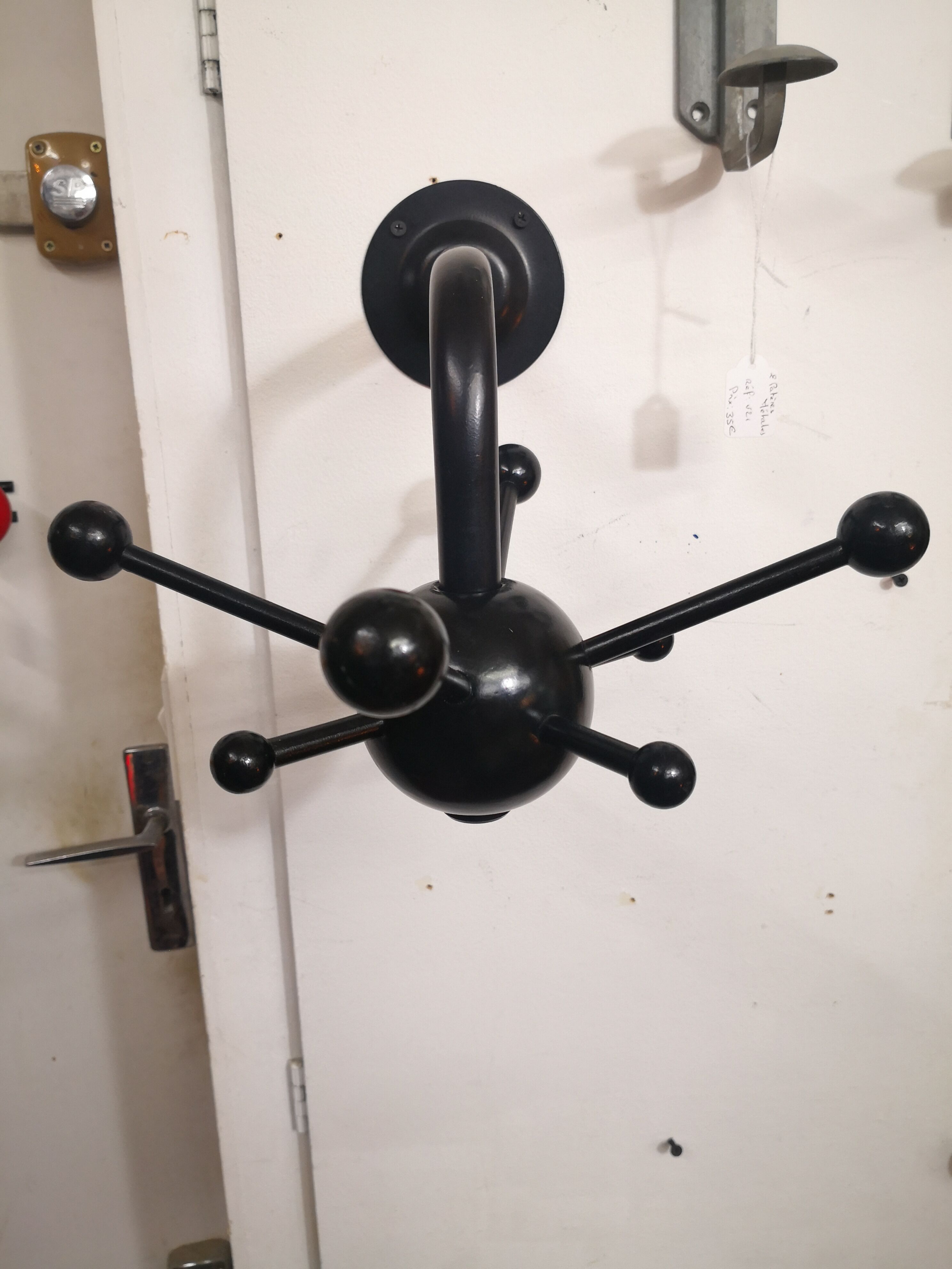 Sputnik wall coat rack