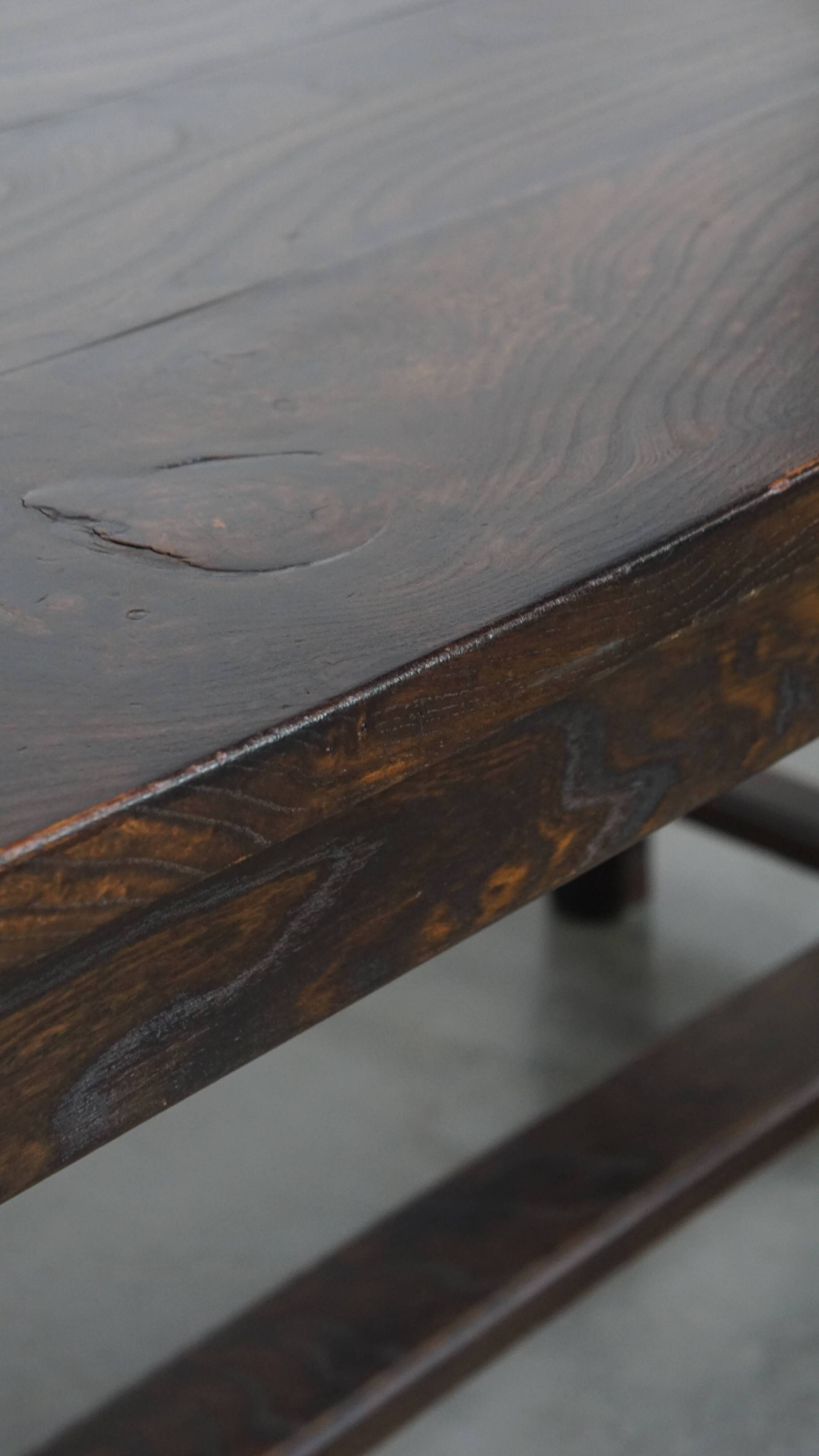 Long Antique English Elm Dining Table from the Early 19th Century