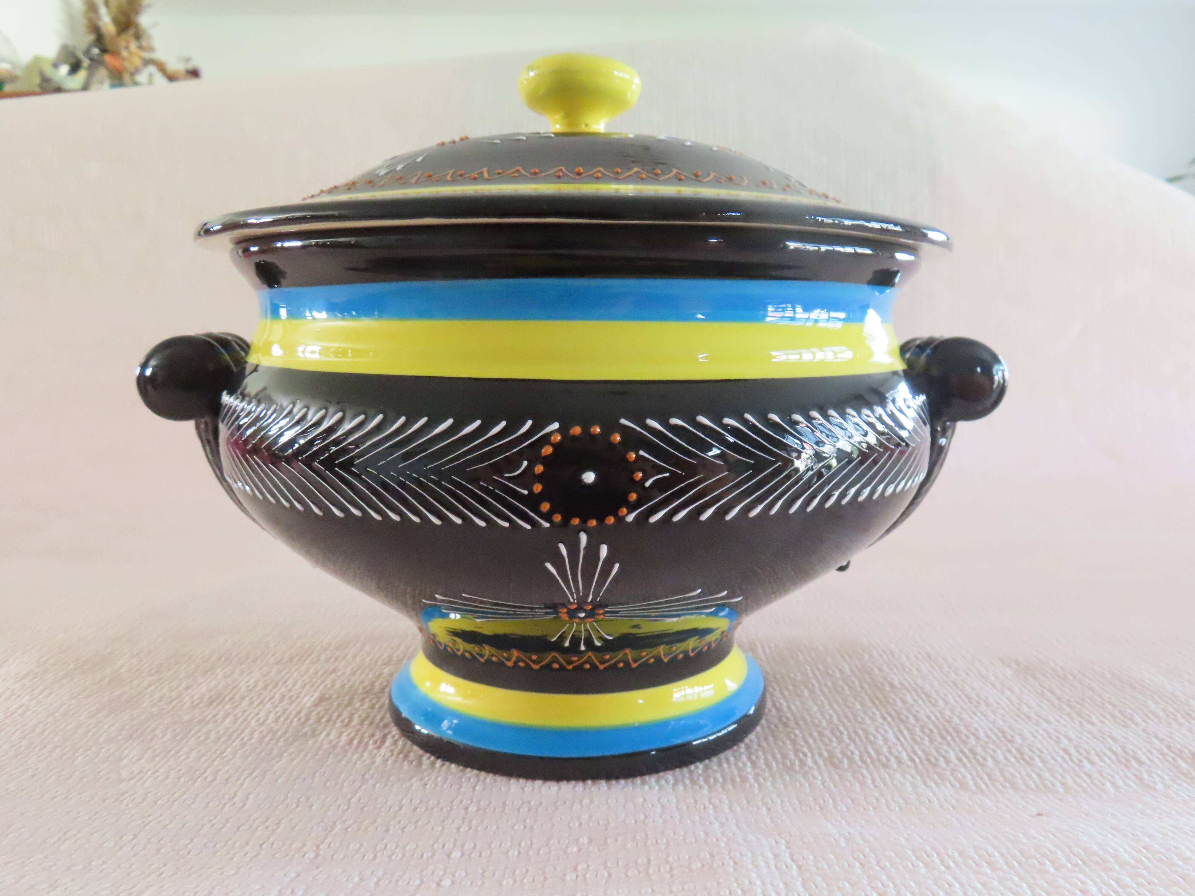 HENRIOT porcelain soup tureen