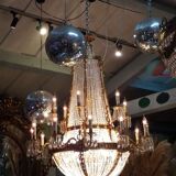 Balloon chandelier