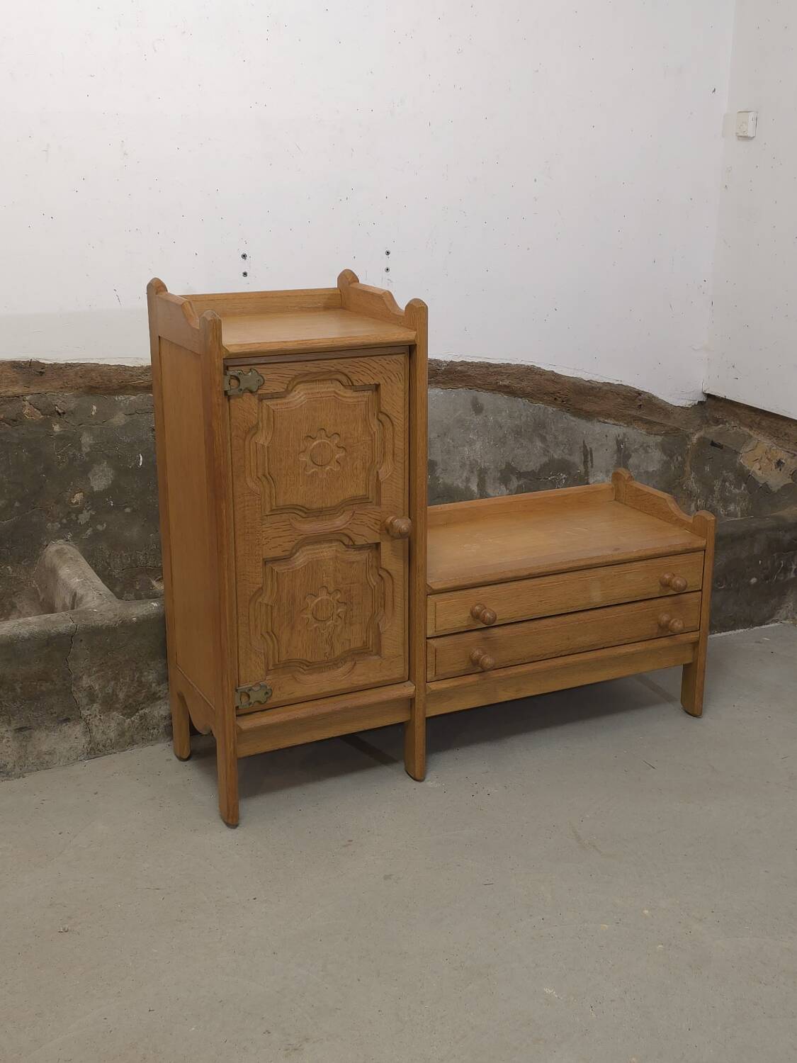 1960 Guillerme et Chambron oak sideboard