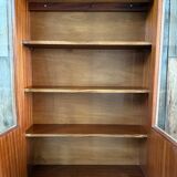 Small walnut display case (renovated)