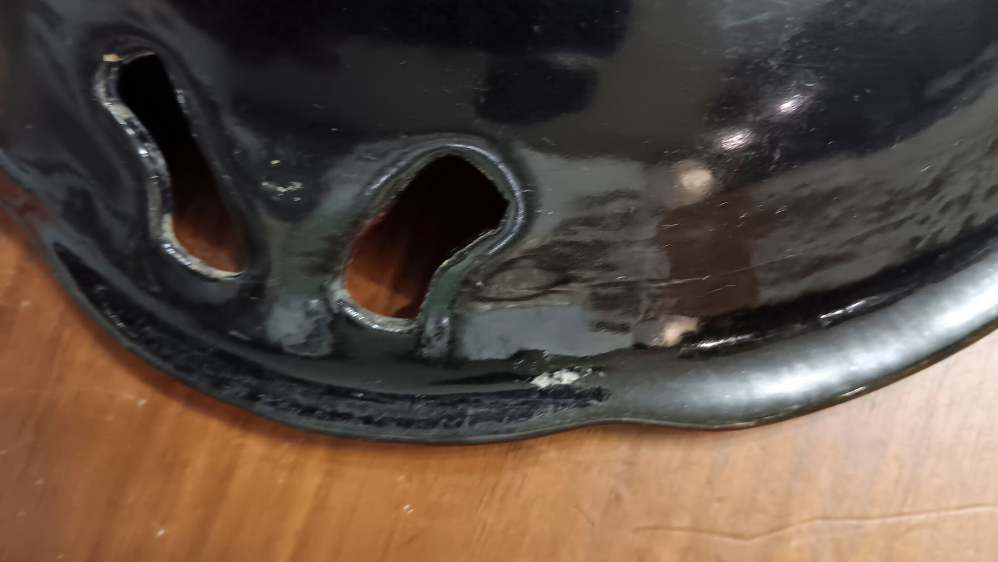 Openwork glazed salad bowl, No. 548. Color green, yellow, brown.