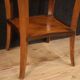 Table de chevet italienne dans la cerise, le noyer et le bois de fruit