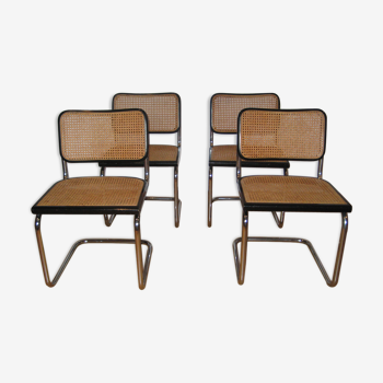 Suite de 4 chaises B32 par Marcel Breuer