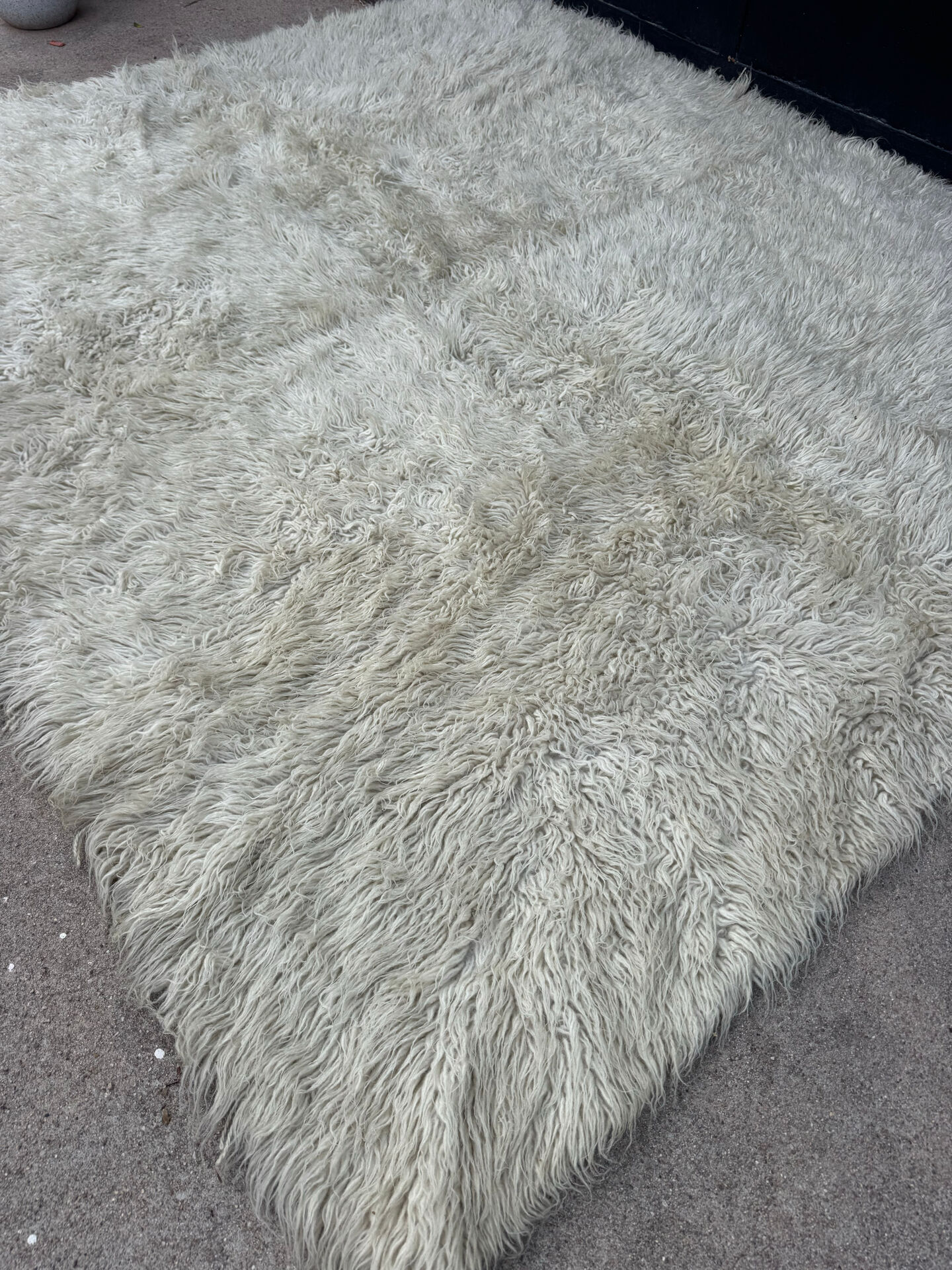 Large Scandinavian Rya rug wool from the 1960s.