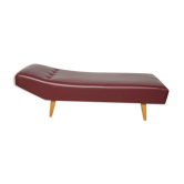 Daybed in red skai, 1960