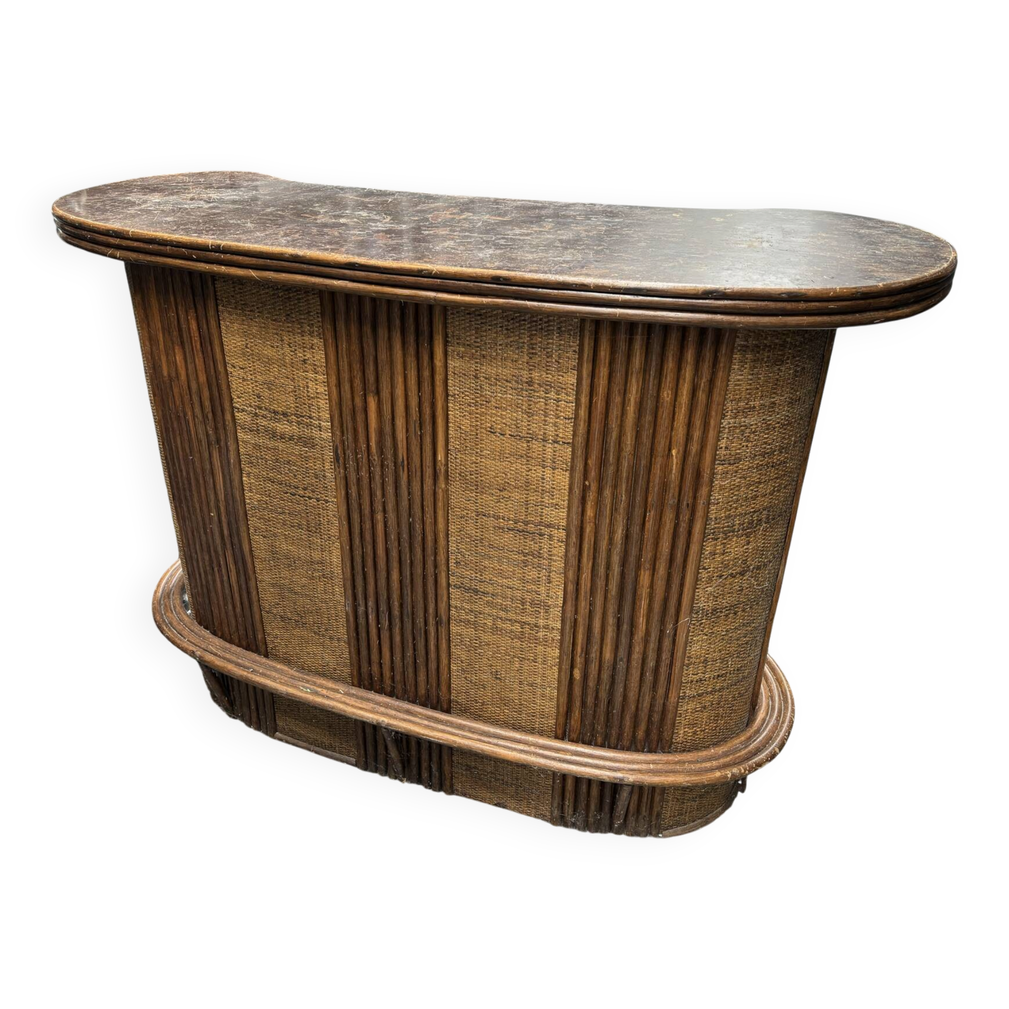 Vintage rattan bar