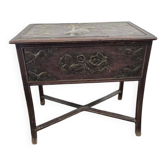Table d'appoint en bois et cuivre