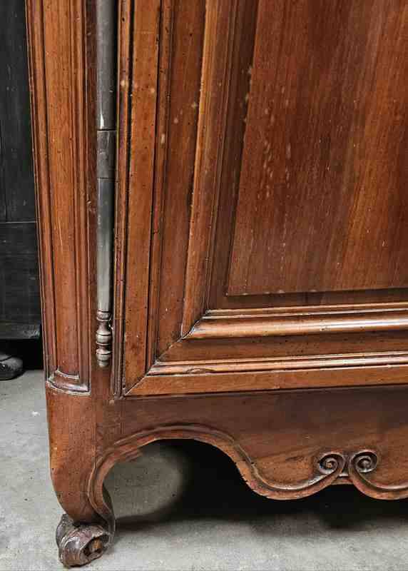 Armoire Louis XV