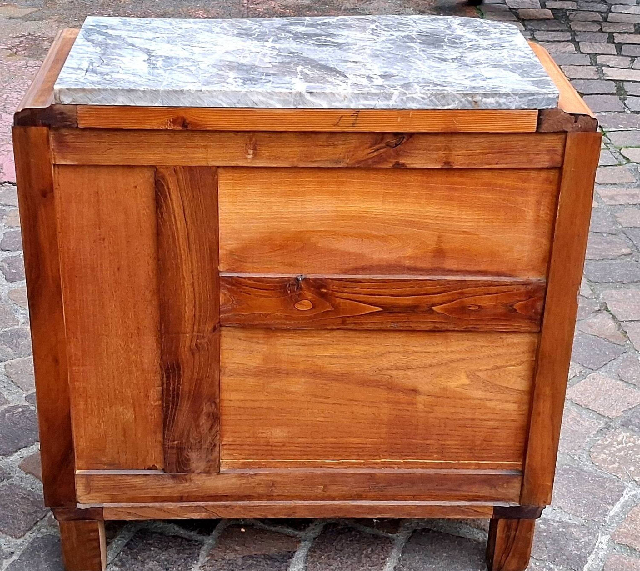 Asymmetrical console table, art deco style from the 1920s to 1930s.