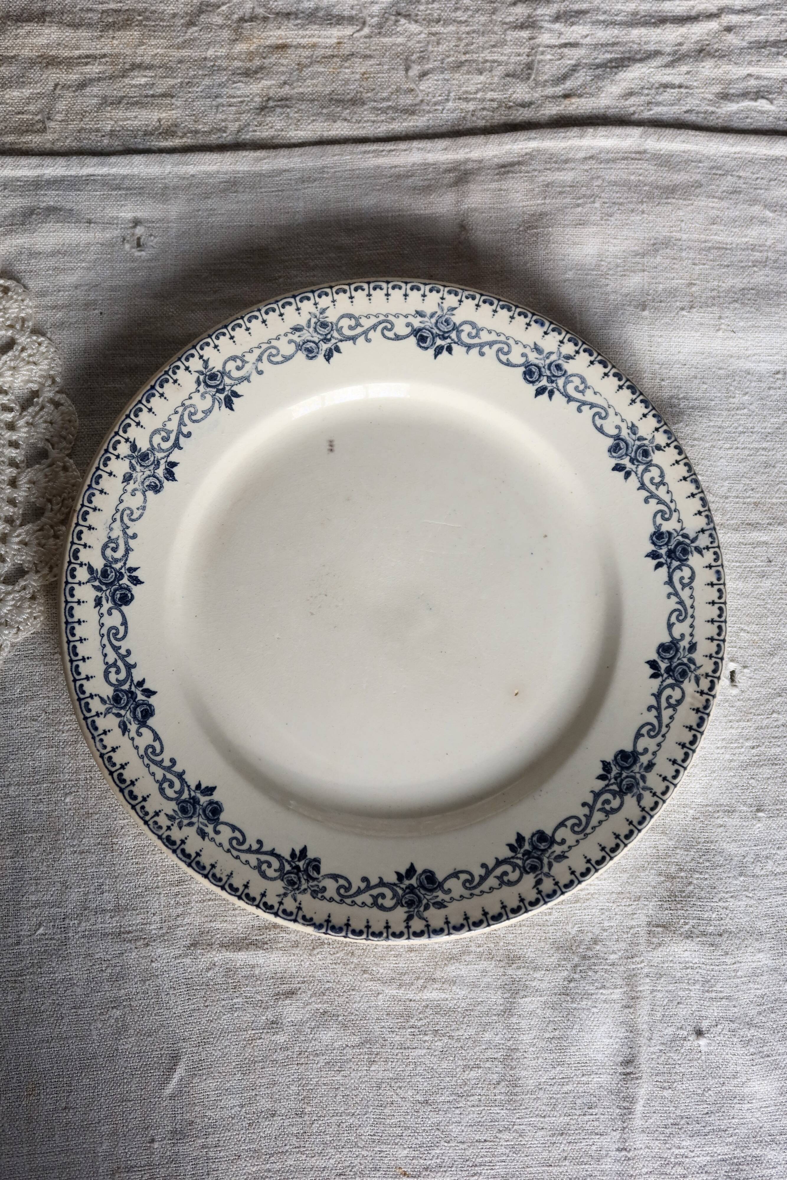 Antique flat plate, ironstone, Boulenger, Choisy-le-Roi "Parmentier"