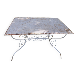 Table de jardin en métal