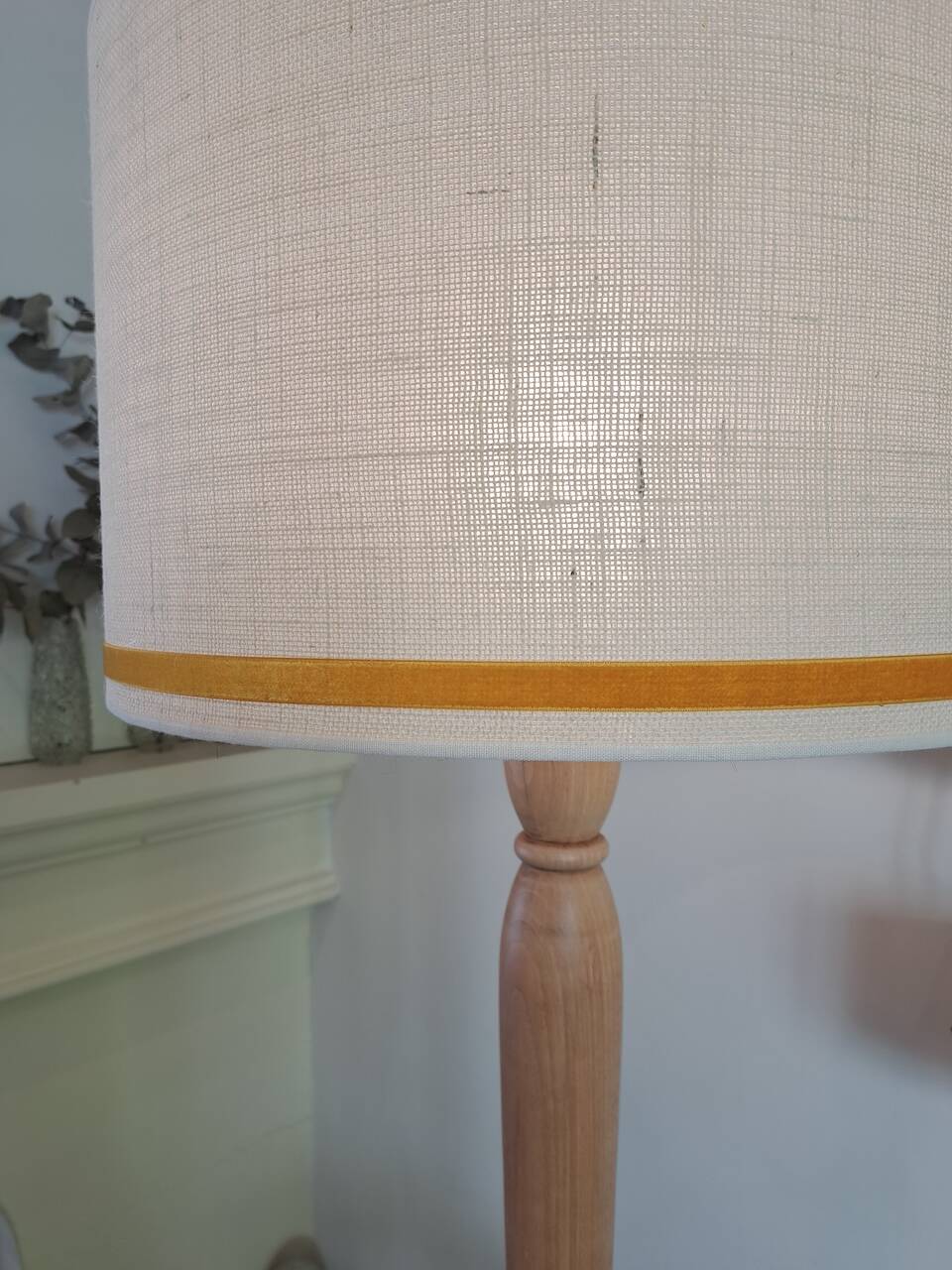 Light wood floor lamp with Art Deco wooden shelf