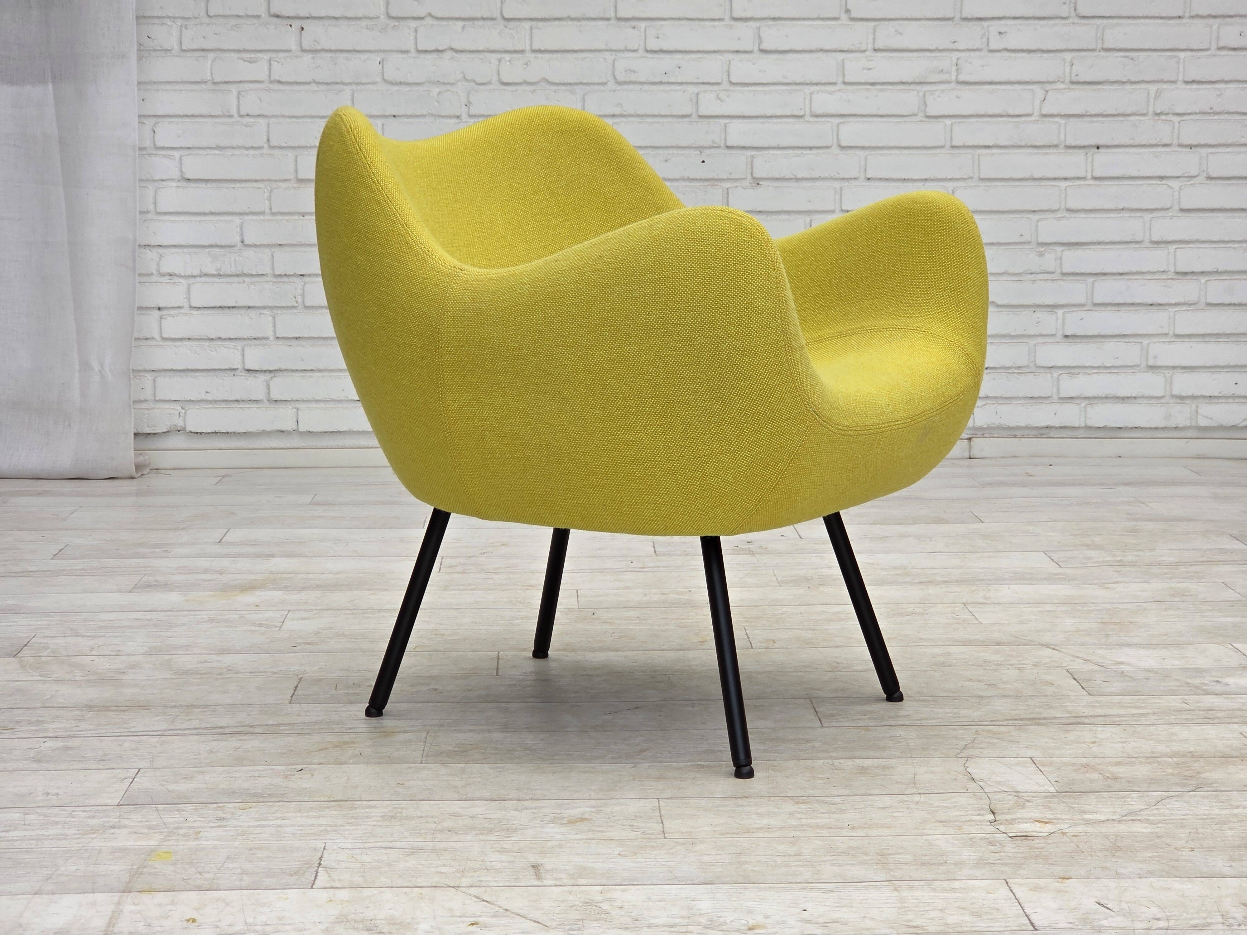 1960s, socialist realism design icon by Roman Modzelewski, model RM58.